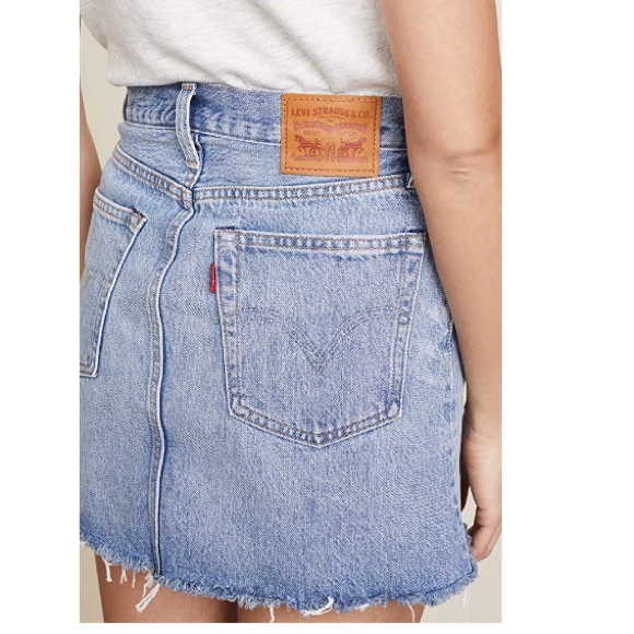 Levi’s high waisted denim skirt - size 27